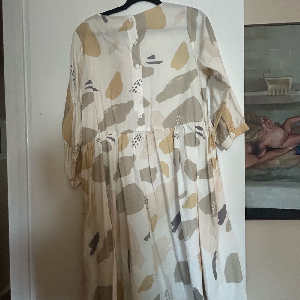 Tradlands Nova Midi Dress
Caroline Print - Picture 4 of 8